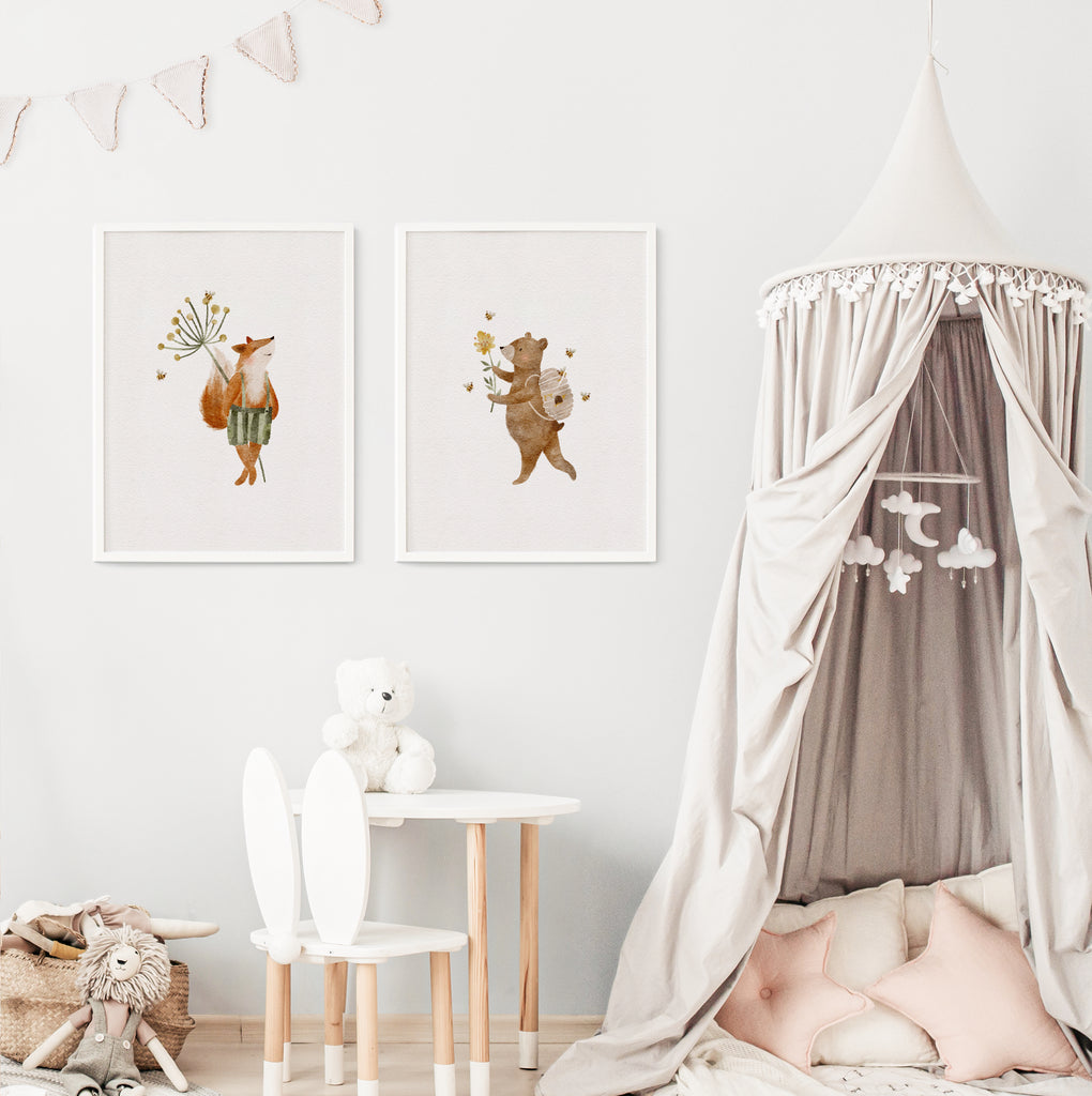 Poster Set bestehend aus Fiete Fuchs Poster und Bienen Bär Poster für Kinderzimmer Dekoration